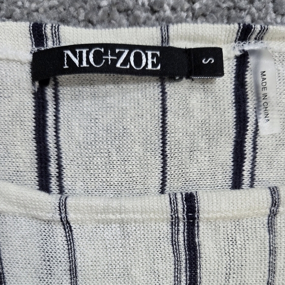 Nic+Zoe Linen Blend Cream Navy Blue Stripe Top Beachy Lightweight Semi Sheer - Picture 7 of 10